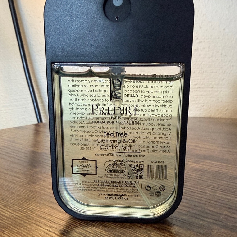 Predire clarifying and oil control mist- Tea Tree